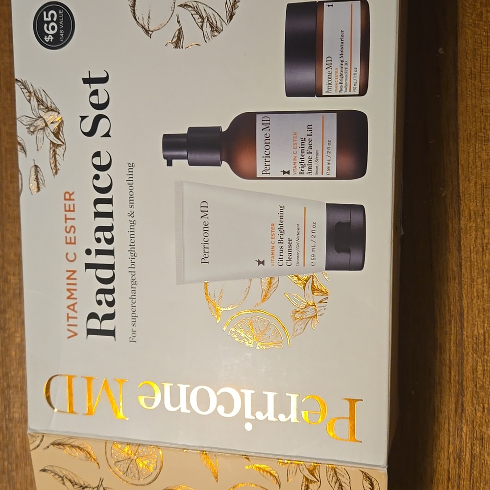 Perricone MD Vitamin C Ester Radiancce set